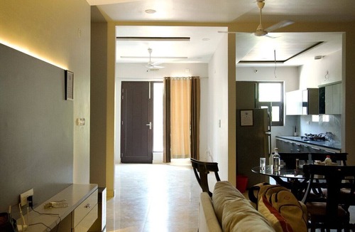 Mohali Apartment | Amur Stays 2: 3 Bedroom Independent Floor Mohali