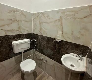 Islamnagar Hotel | Anmol Hotel And Restaurant