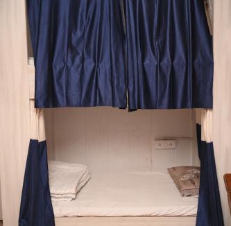 Rishikesh Hostel | Anpadh Cafe and Hostel