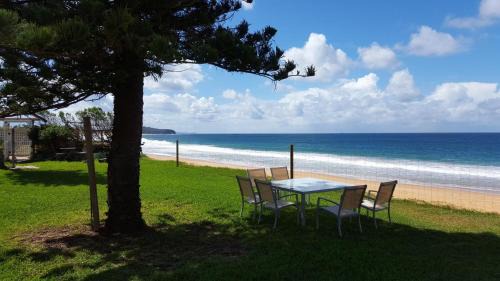 Narrabeen Apartment | Apartment 1 - The Coachhouse