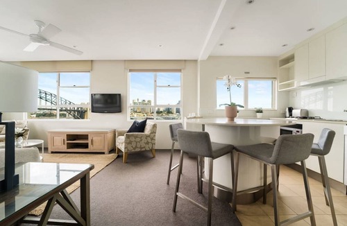 McMahons Point Apartment | Apartment ∙ 2 bedrooms ∙ 4 guests