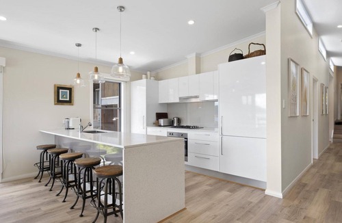 Pretty Beach Central Coast House | Araluen Waterfront Getaway 'Special Offer'