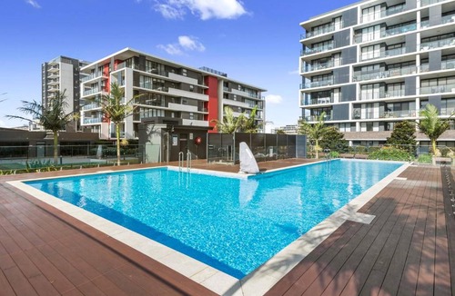 Wollongong Apartment | Arena Beach Escape - Smart Urban Stay near Stadium