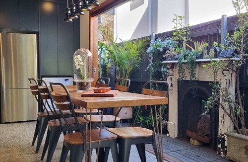Rozelle House | Arty house w/ Garden close to the City & Harbour