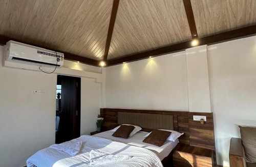 Vada House | Ashaya Agro Farm