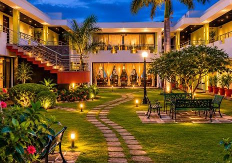 Dhari Hotel | Asiatic Pride Resort, Dhari
