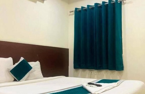 Kukatpally Housing Board Colony Hotel | At home hotel Darbar
