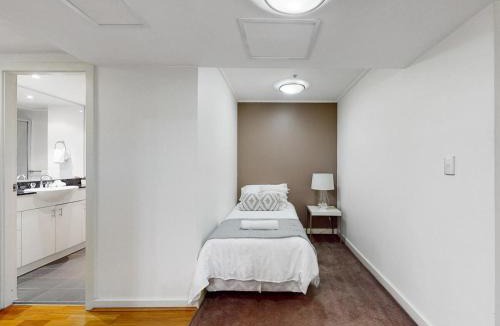 St. Leonards Apartment | ATCH9 - St Leonards Atchison St