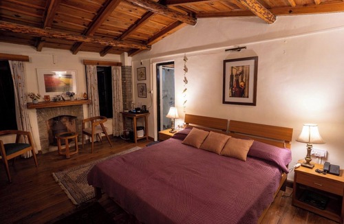 Nathuakhan Hotel | Avenida Snowcap Retreat