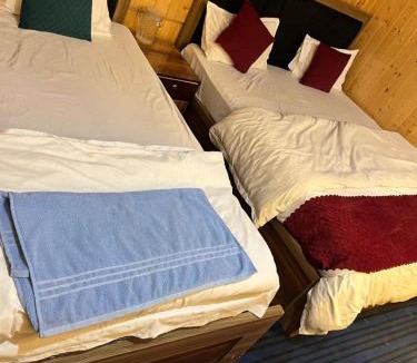 Yamunotri Hotel | AwanaEco Stay