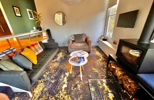 Blackheath House | Ayla Cottage - Cosy Escape, Pet Friendly