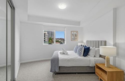 The Entrance Apartment | Azure 25 - Wake up to the Ocean