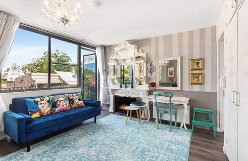 Glebe Apartment | Balina Muse Artistic Nook in Sydneys Creative Hub