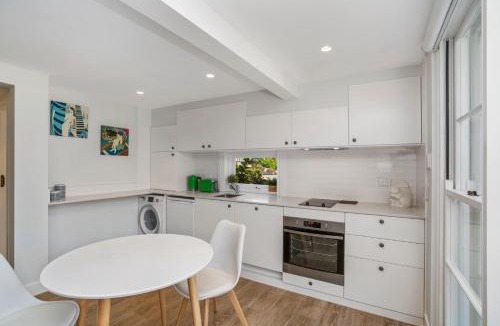 Mosman Apartment | Balmoral Cabana - large terrace & 150m to beach