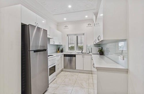 Mosman Apartment | Balmoral Mediterranean (100m from beach)