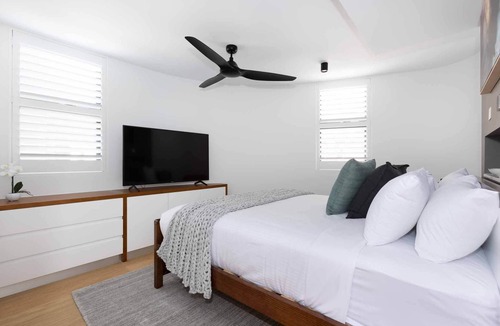 Millers Point Apartment | Barangaroo Park - Two Bedroom Apartment (1 King & 1 Queen)