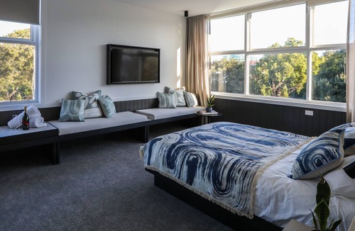 Bondi Beach Hotel | Barrys Beach Road Hotel
