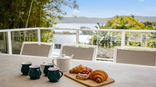 Wagstaffe House | Bay Views, Bush Setting and Heated Plunge Pool