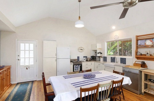 Pretty Beach Central Coast House | Bayside Bliss | Water Views & WIFI