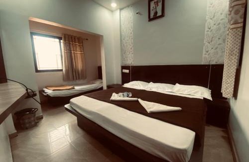 Tuljapur Hotel | Bbhakt niwas