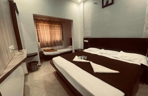Tuljapur Hotel | Bbhakt niwas
