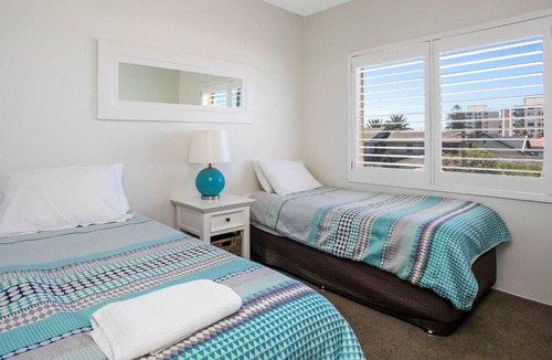 Narrabeen Apartment | Beachfront Dream - Beachfront