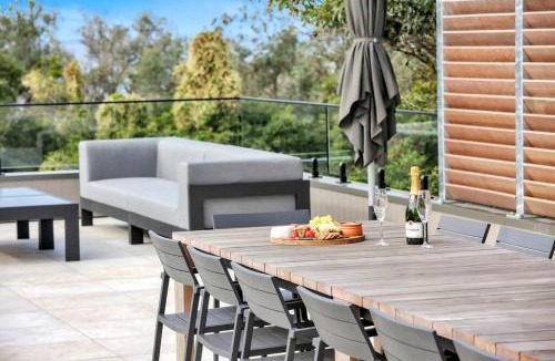 Merimbula House | Beachfront Escape - 6 bedroom, Pool & beach access