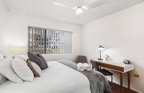 Terrigal Apartment | Beachfront Terrigal - across from the beach