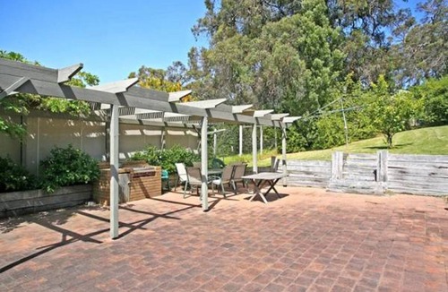 Lorne House | Beachview