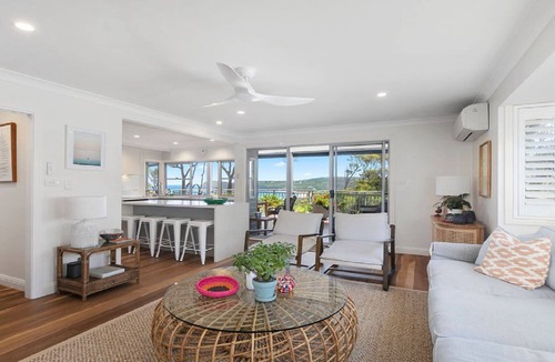 Copacabana House | Beautiful ocean views and only moments to Copacabana Beach
