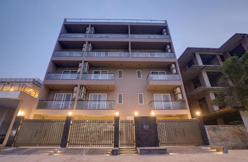 DLF Phase 3 Apartment | Bedchambers Premium Aparthotel DLF Phase 3 Sector 24