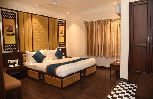 Koregaon Park Hotel | BelAir Suites Pune
