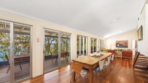 Pretty Beach House | 'Belvidere Cottage' by HolidayCo