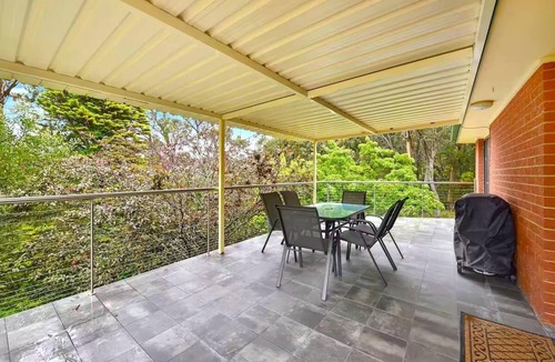 Blackheath Cottage | Belvidere Cottage - Two-Storey Home, 3 Bedroom, Fireplace, Deep Bath, Deck