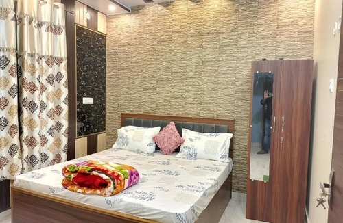 Chandauli Hotel | Bhardwaj Darbar