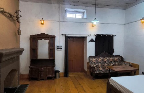Gunehr House | Bir Heritage Villa