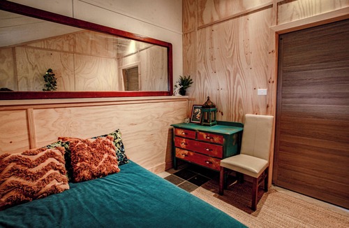 Bombay Other | Black Duck Farm. Cosy Cabin, 10 minutes from Braidwood.