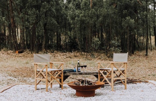 Budgee Budgee Cabin | Black Springs A Romantic Bushland Escape
