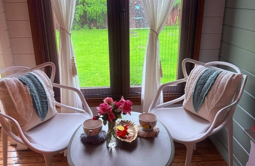 Wentworthville Cabin | Blissful Wooden Haven Pet Friendly Near Parramatta