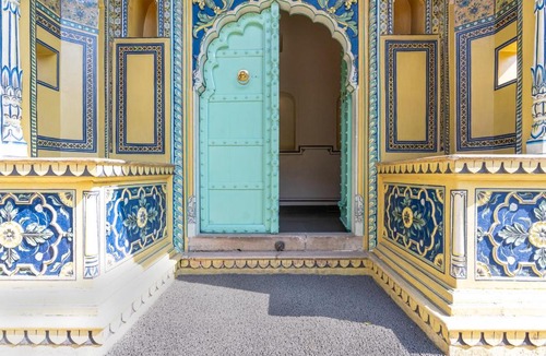Pink City Hotel | Bloom Boutique l Chelon Haveli