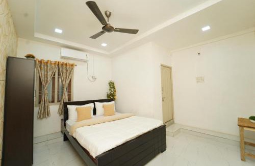 Mylapore House | Blue Horizon 2BHK 1km Marina Beach Mylapore