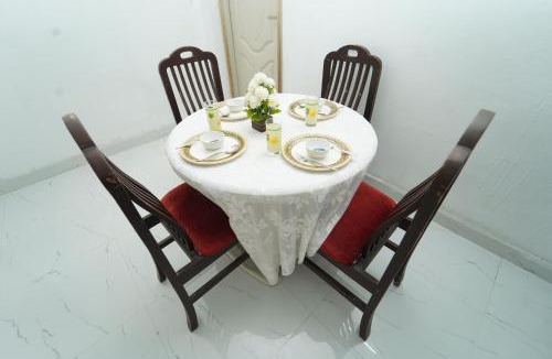 Mylapore House | Blue Horizon 2BHK 1km Marina Beach Mylapore
