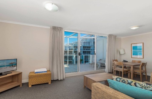 Ettalong Beach House | Blue Ocean - Ettalong Beach Resort
