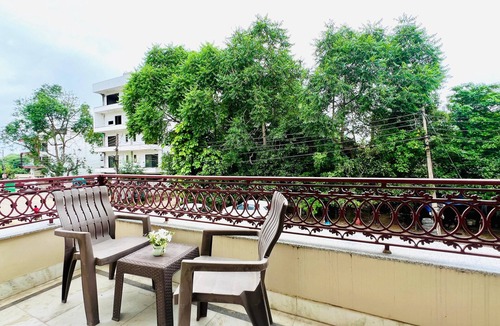 Gurugram Apartment | BluO Studio 2 GolfCourseRoadGymBalcony