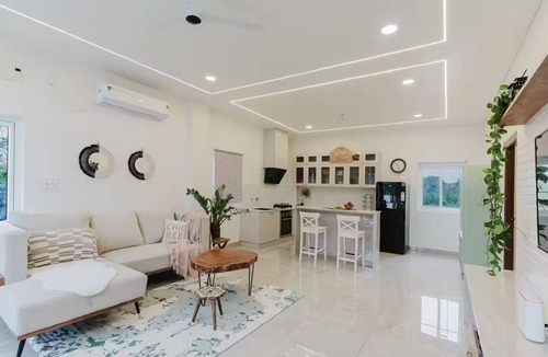 Medchal House | Boho 4BHK - Pool & Hill Views by Bliss Farm Stays