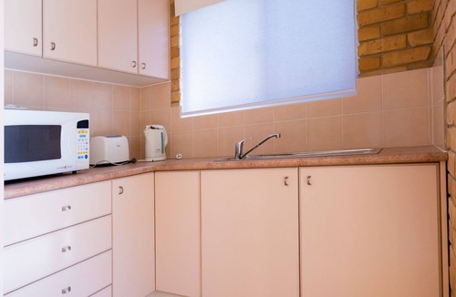 Mollymook Beach House | Book for this winter - 25% off - EARLY WINTER SAVINGS! Golf; weddings; wineries
