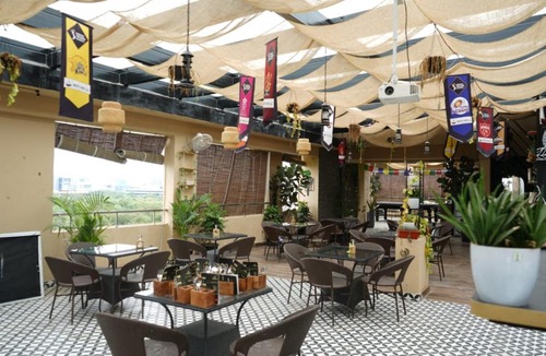 Kondapur Hotel | Botanical Living