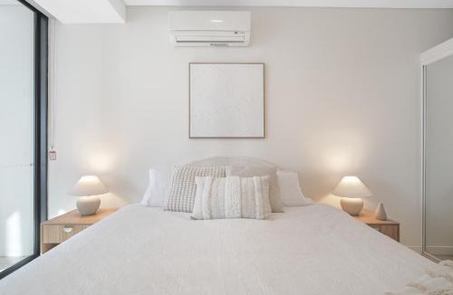 Wentworth Point Apartment | Bouclé Haven Two Bedroom Apartment with Sunset Skyline Views and Parking