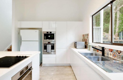 Killcare House | 'Bouddi Bush and Bay Retreat' by HolidayCo