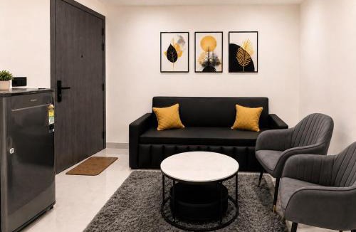 Sector 39 Apartment | Boutique 1BHK Near Medanta Anav Stay